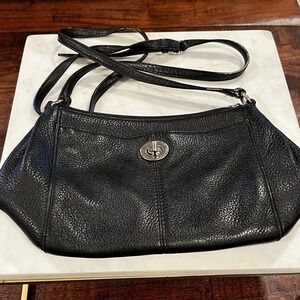 Coach VTG Park Leather Swingpack Crossbody Bag Black Silver Turnlock Minimalist‎